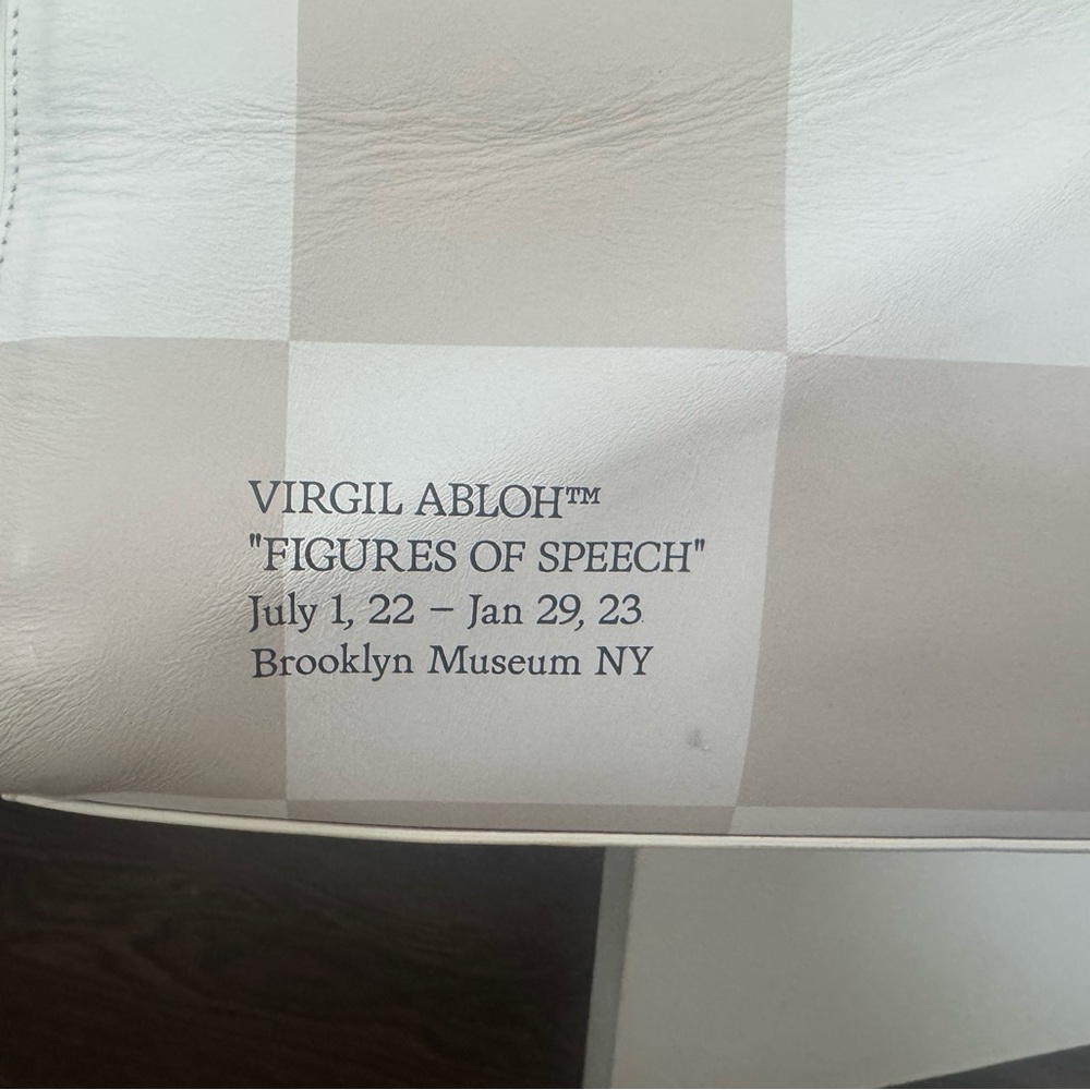 Off-White c/o x Brooklyn Museum
FOS 04 Square XL Tote - Picture 4 of 9